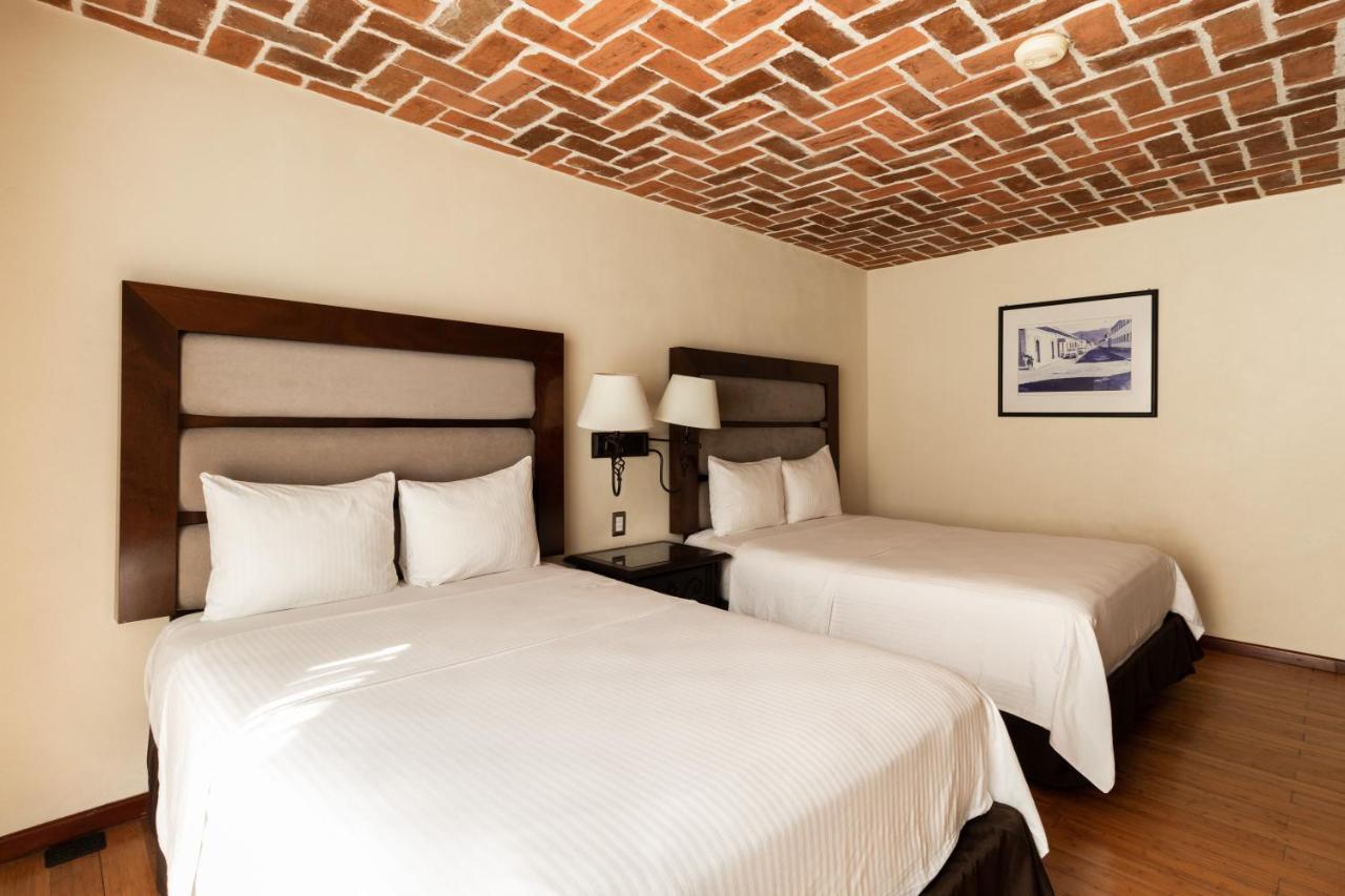 Hotel Villa Mercedes San Cristobal Сан-Кристобаль-де-Ла-Касас Экстерьер фото