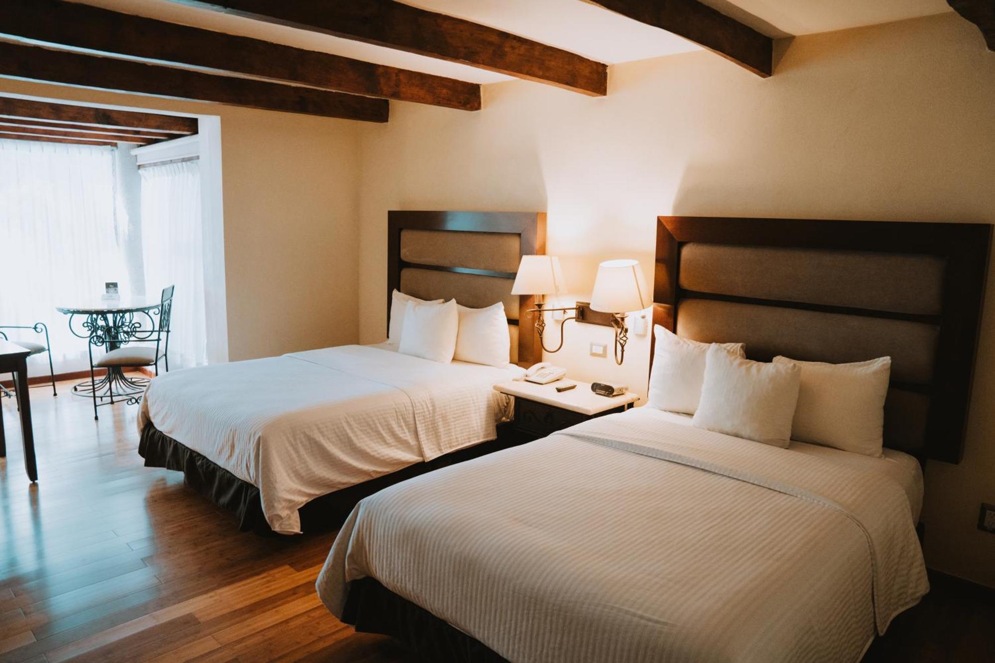 Hotel Villa Mercedes San Cristobal Сан-Кристобаль-де-Ла-Касас Экстерьер фото