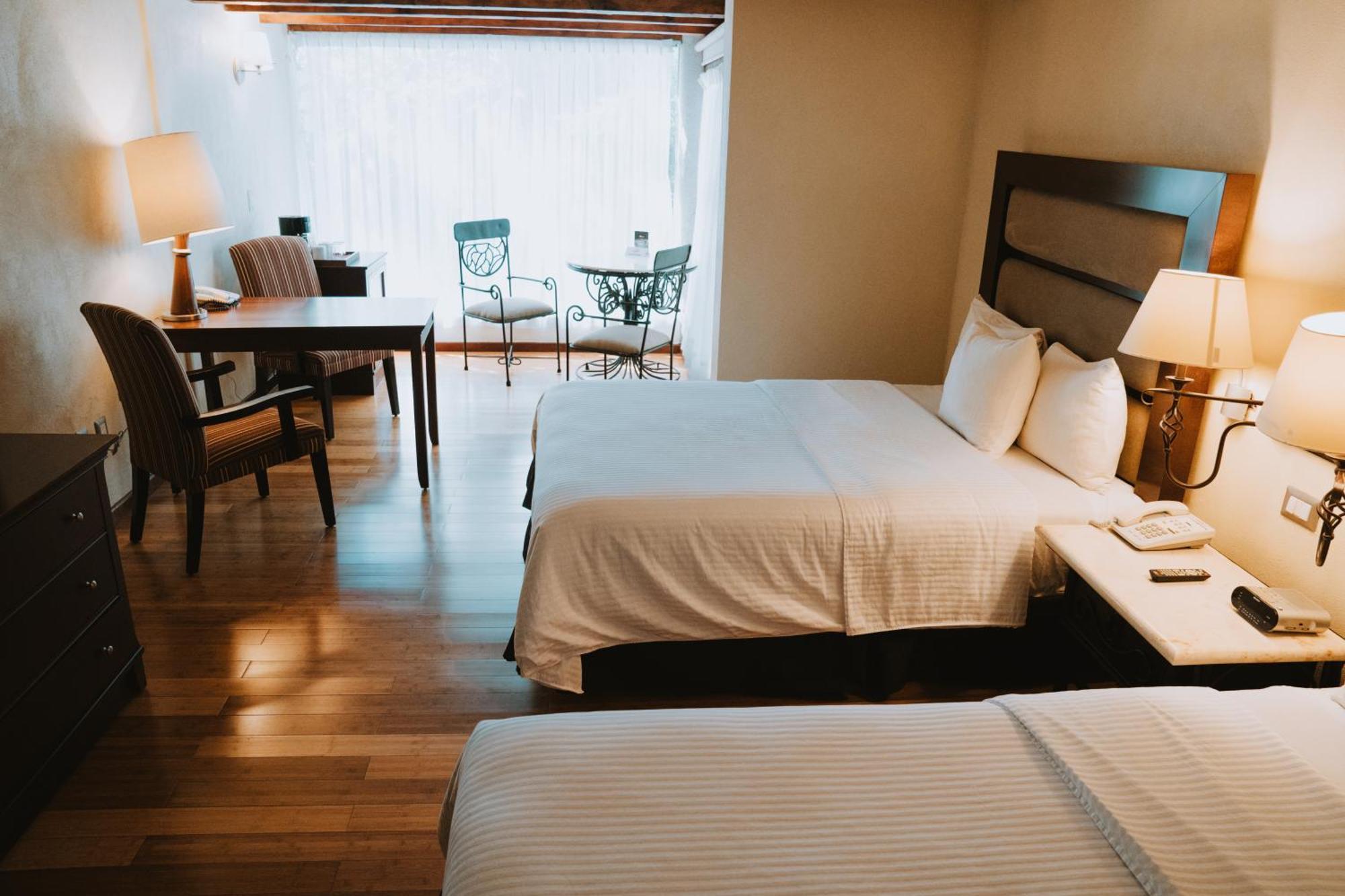 Hotel Villa Mercedes San Cristobal Сан-Кристобаль-де-Ла-Касас Экстерьер фото