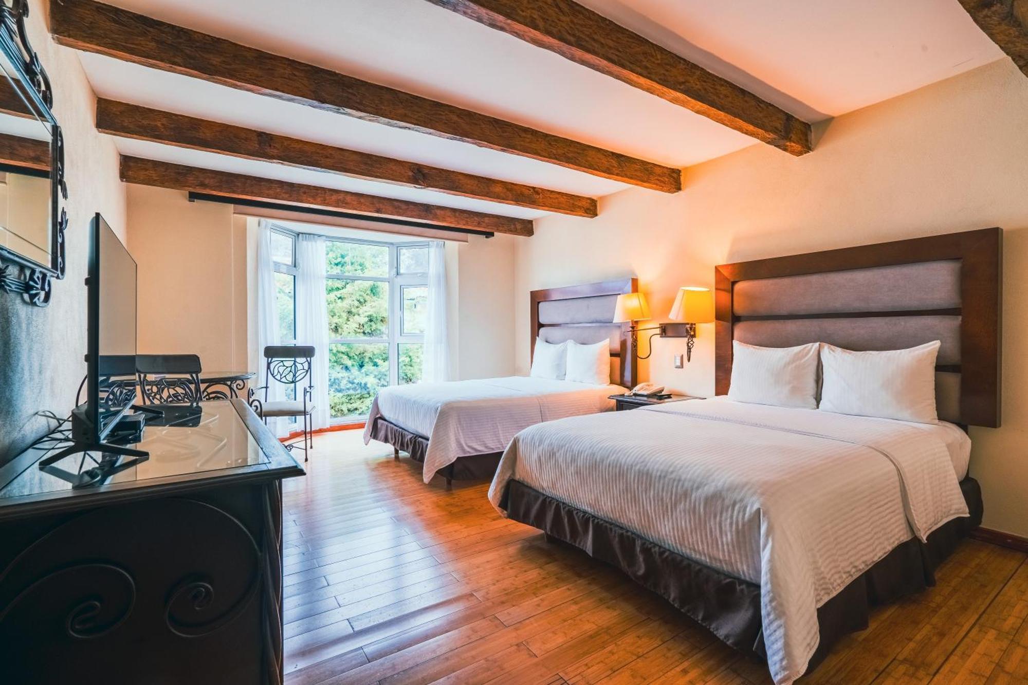 Hotel Villa Mercedes San Cristobal Сан-Кристобаль-де-Ла-Касас Экстерьер фото