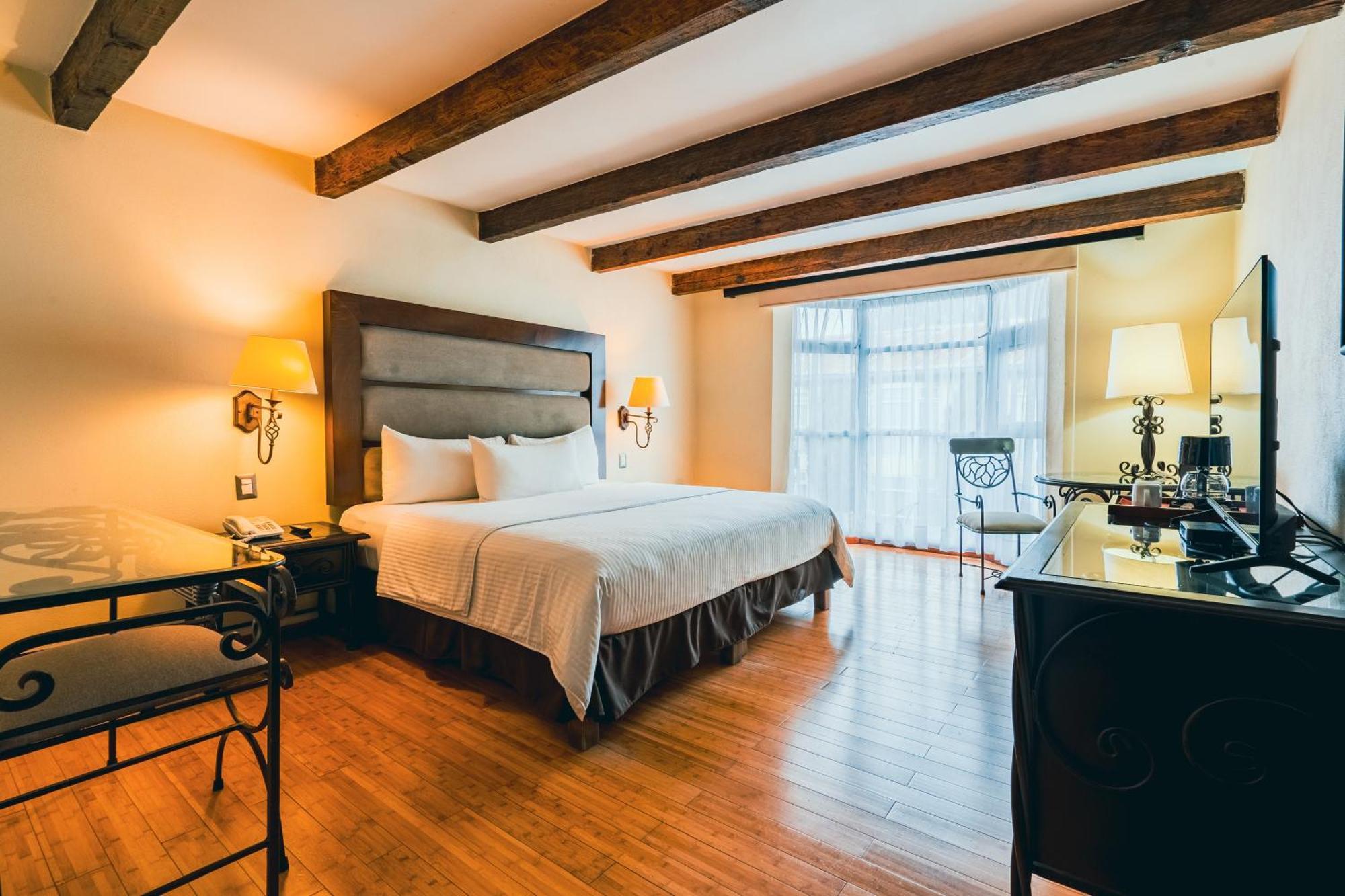 Hotel Villa Mercedes San Cristobal Сан-Кристобаль-де-Ла-Касас Экстерьер фото