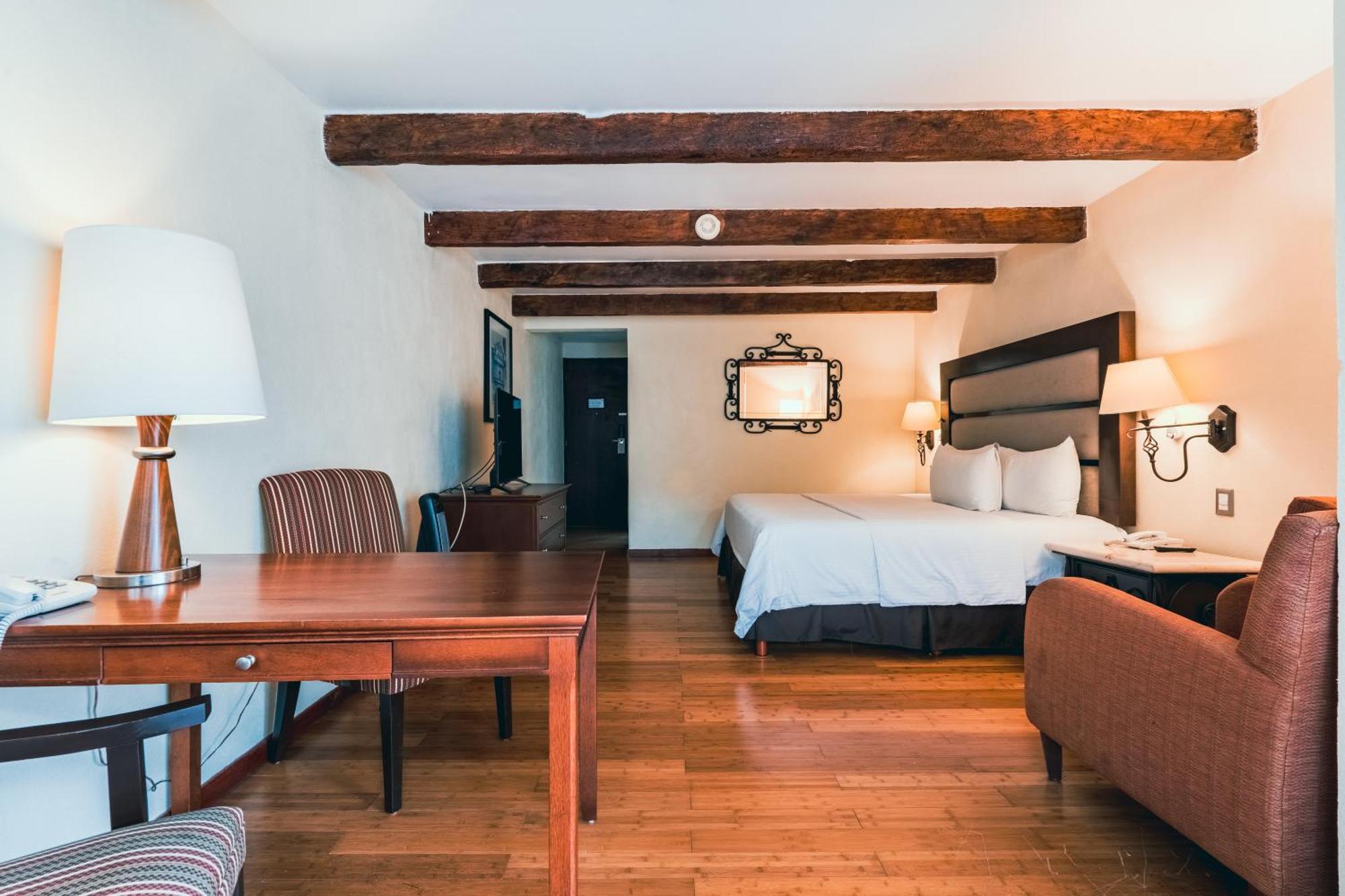Hotel Villa Mercedes San Cristobal Сан-Кристобаль-де-Ла-Касас Экстерьер фото