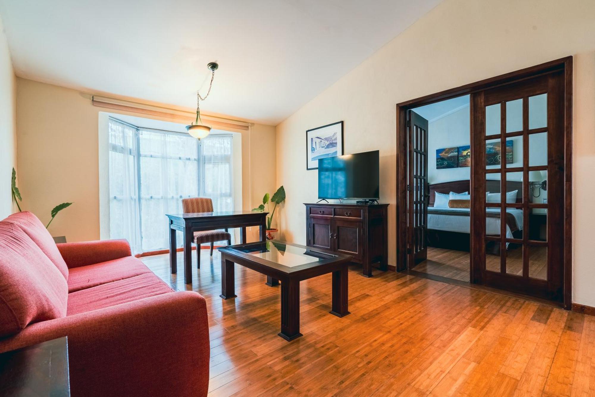 Hotel Villa Mercedes San Cristobal Сан-Кристобаль-де-Ла-Касас Экстерьер фото
